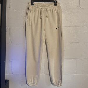 Nike Standard Issue S Beige Heather Sweatpants